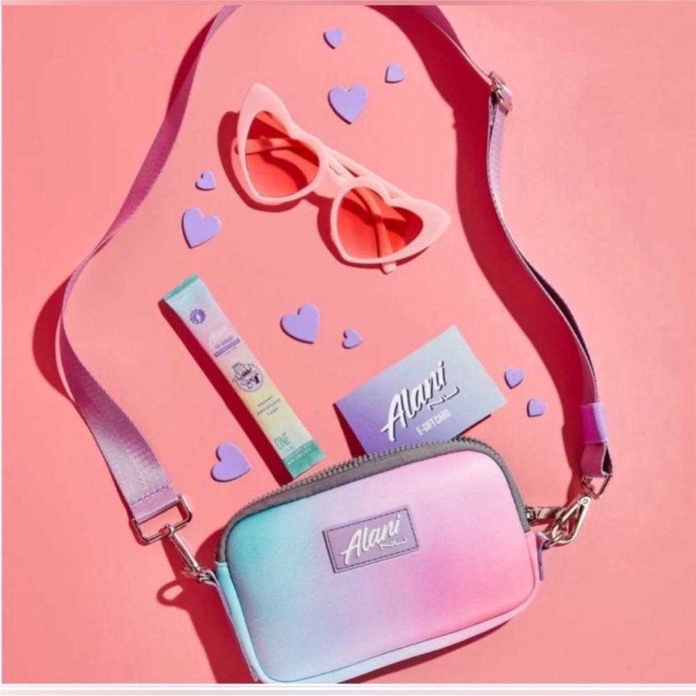 Alani Nu crossbody/ belt bag